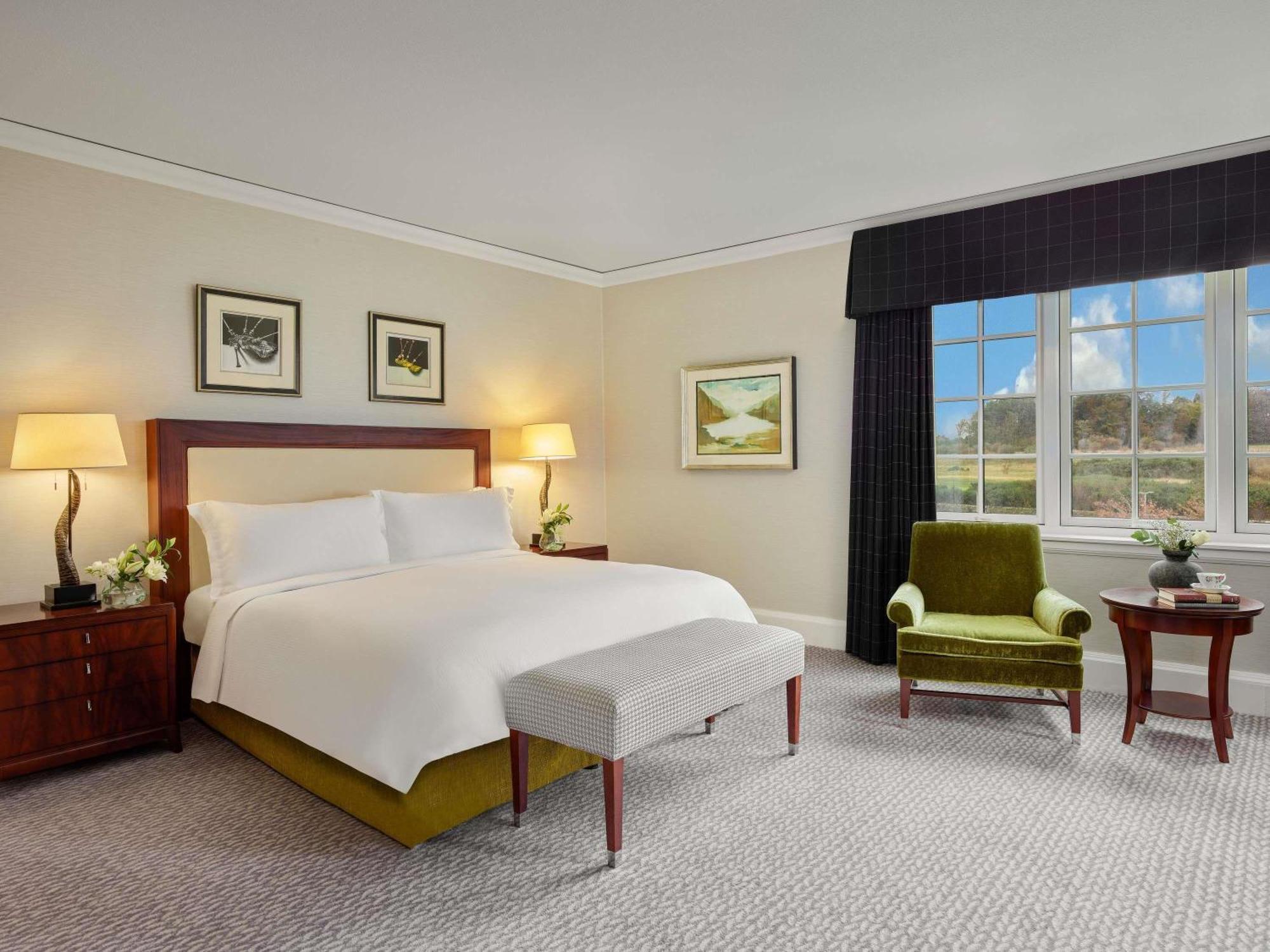Executive King Suite,1716998740:JPEG
