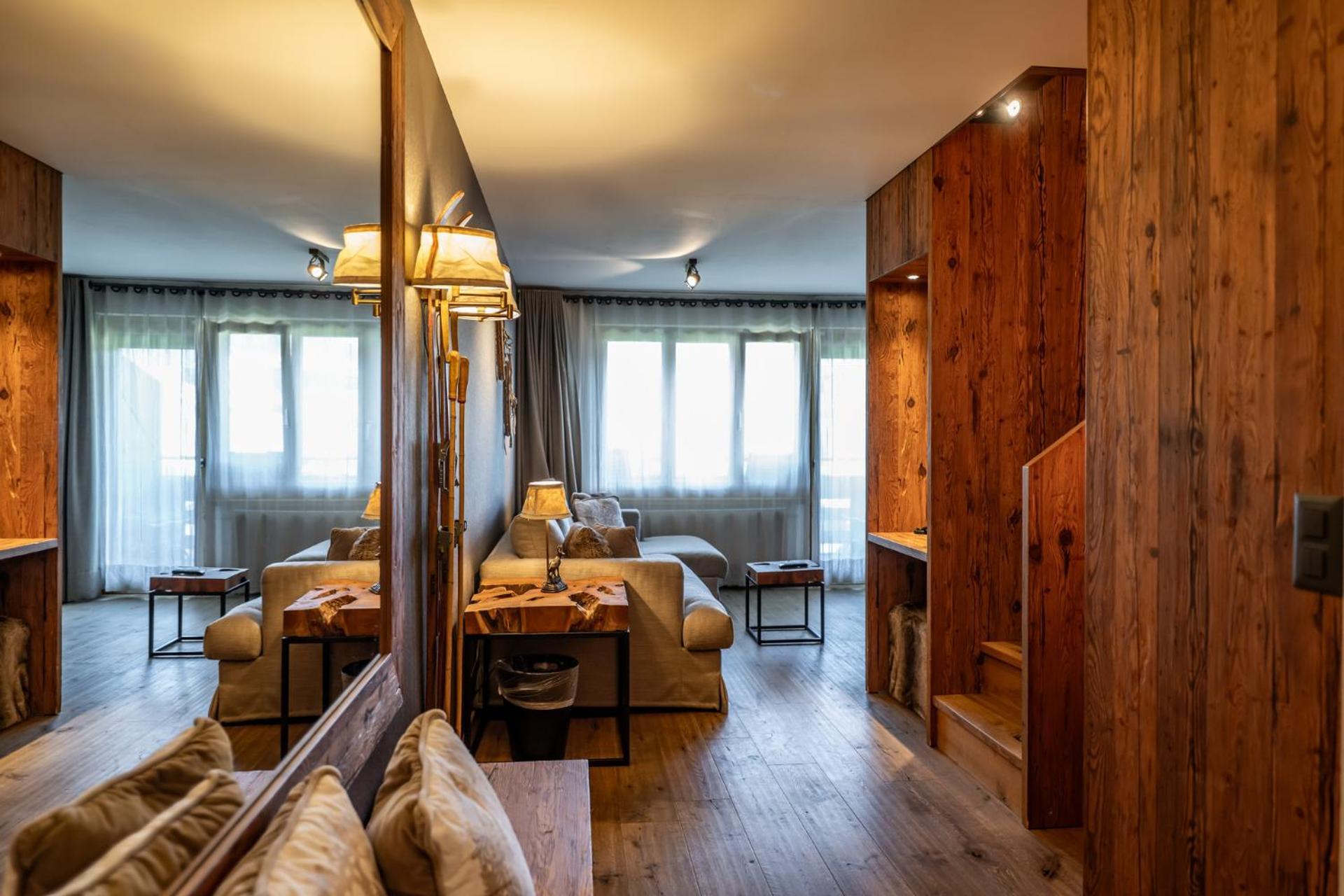 Duplex Suite (Suite Capricorn),1730016731:JPEG
