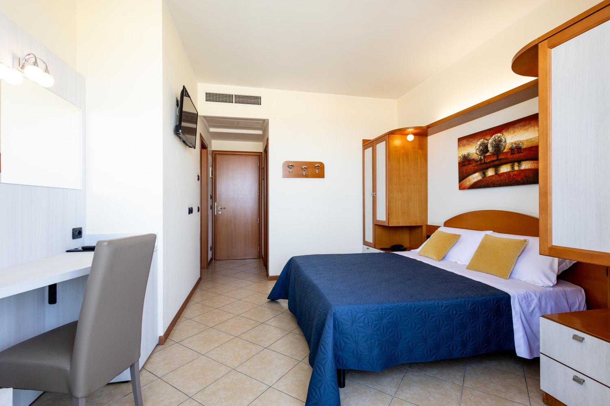 Superior Double or Twin Room Sea View
