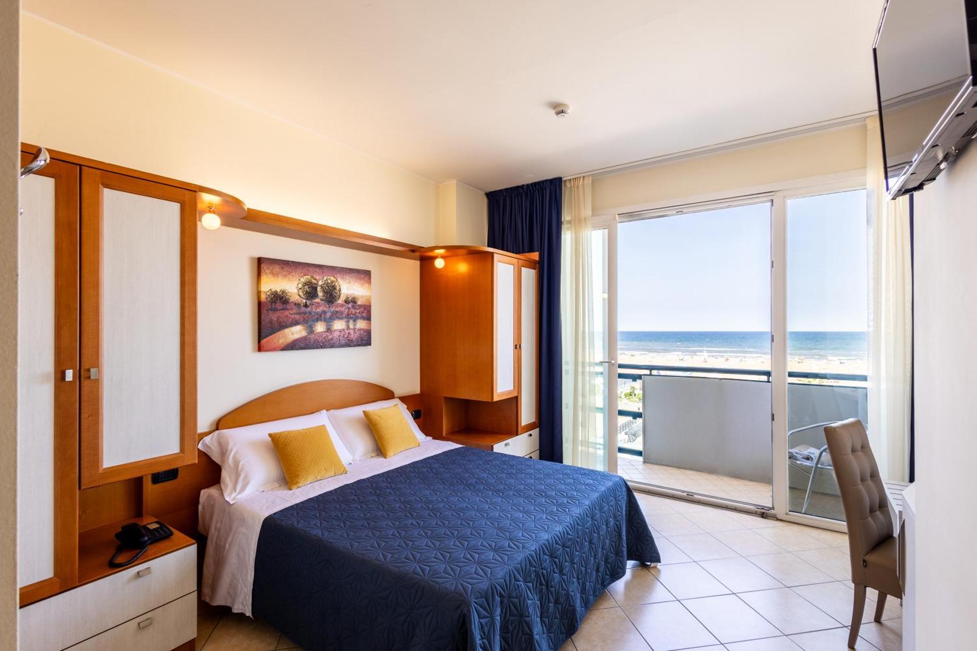 Superior Double or Twin Room Sea View