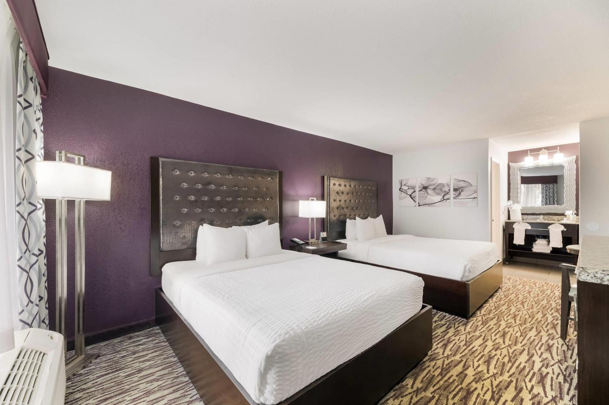 Queen Room Two Queen Beds No Resort Fee