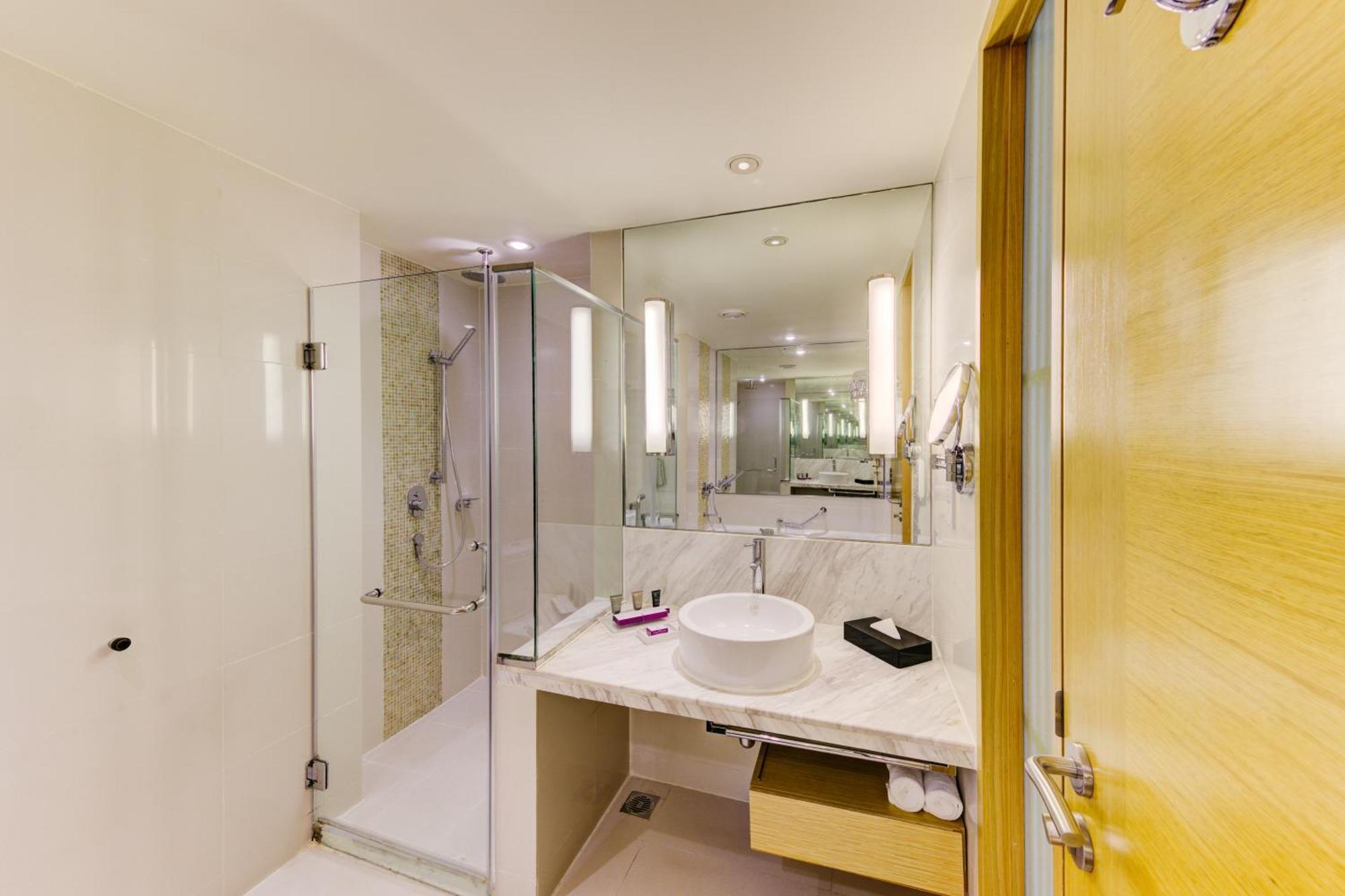 Deluxe Kamer met Kingsize Bed en Uitzicht op Zee