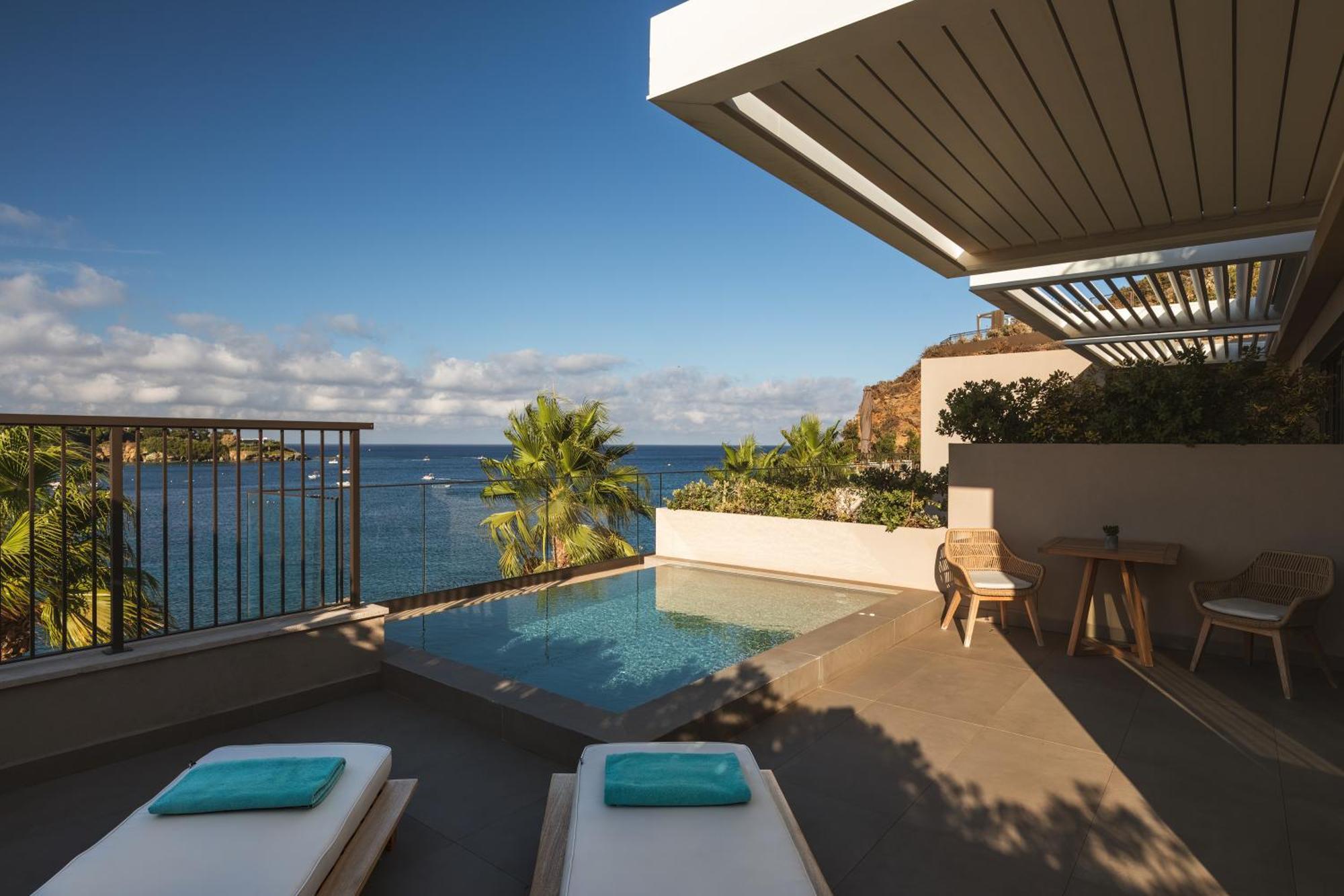 Amber Suite Sea View Plunge Pool