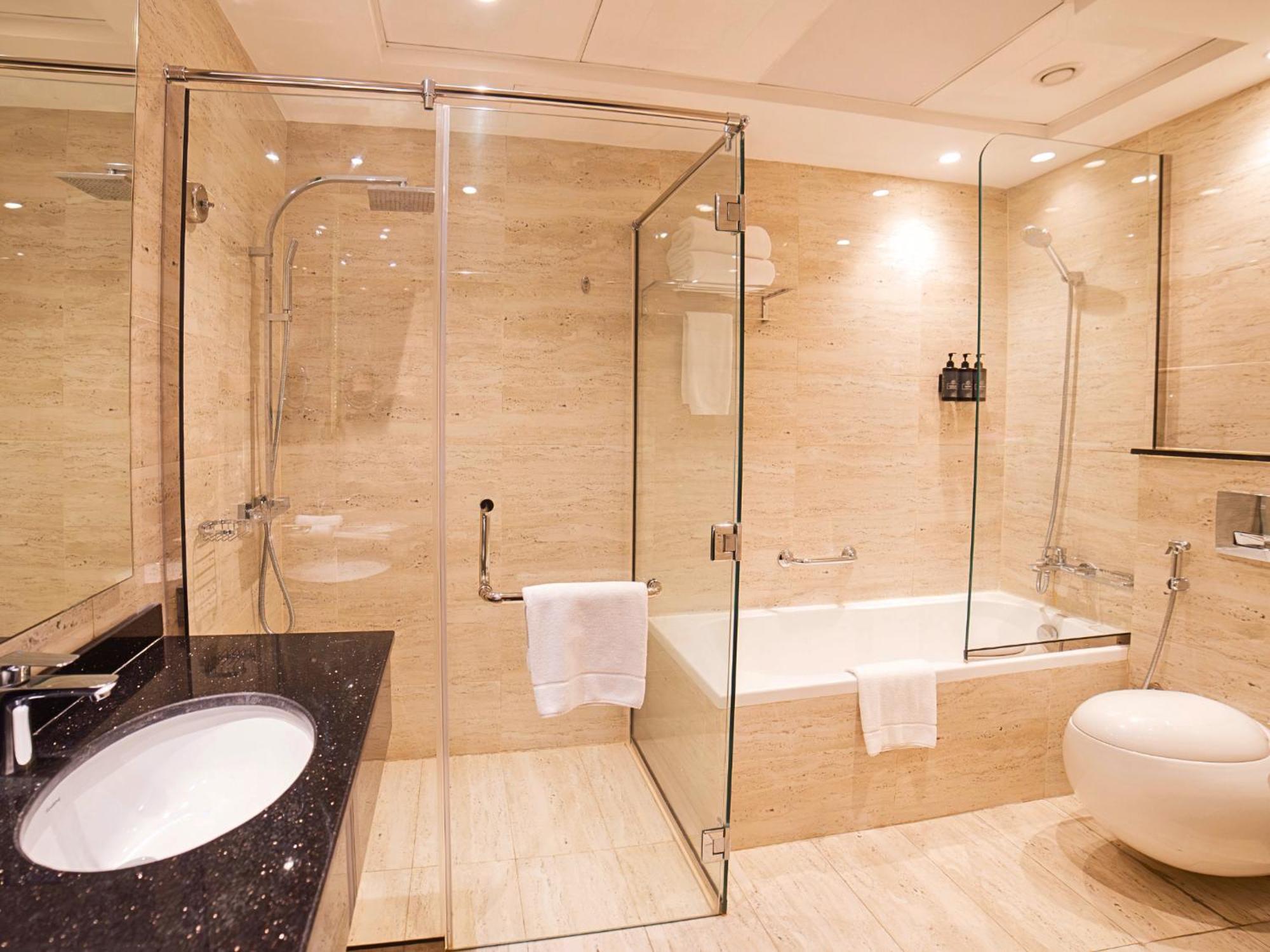 Executive Suite - Inclusive of 20% Discount on F&B, Laundry and SPA