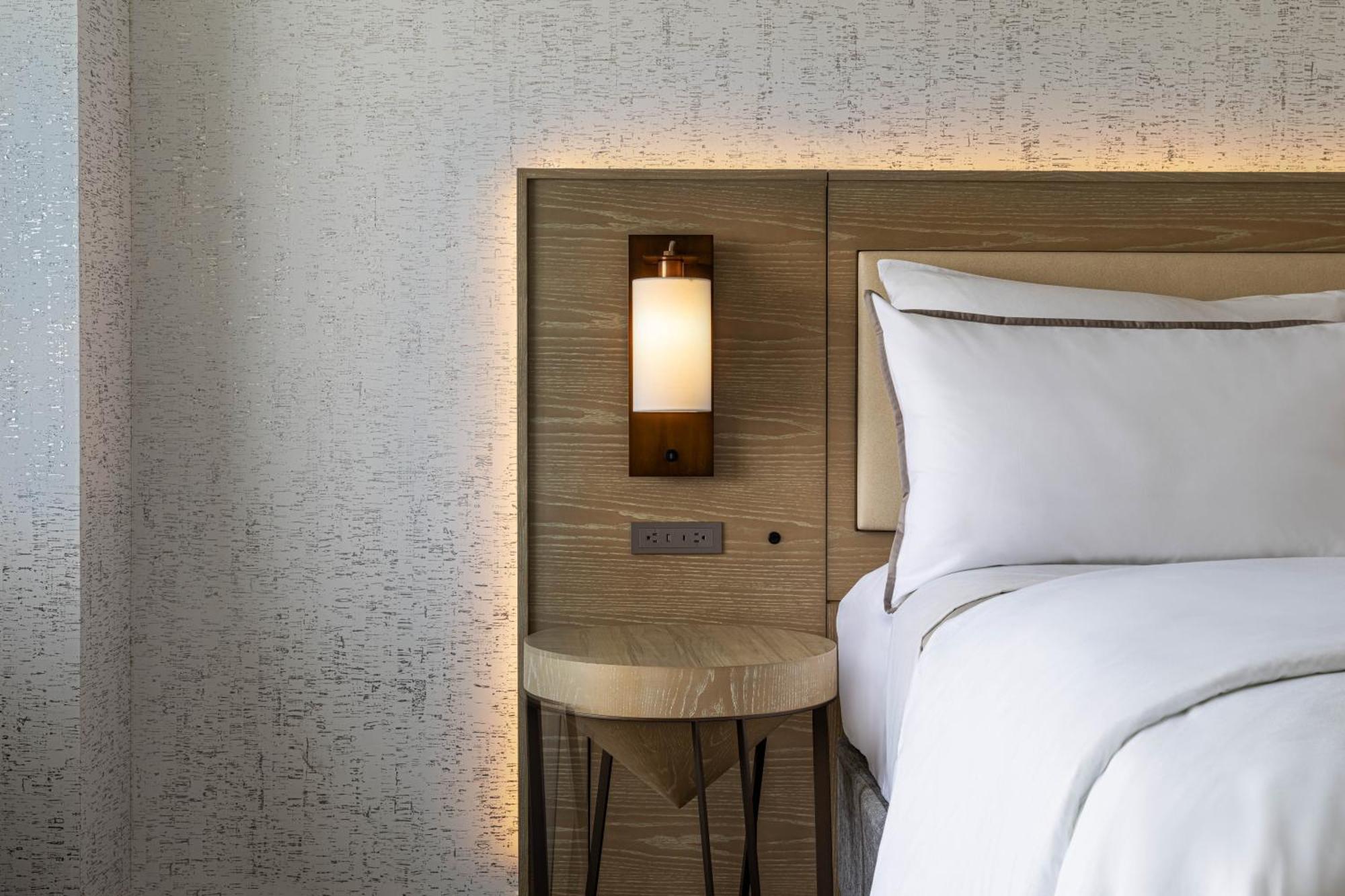 Traditional King Room Hearing Accessible