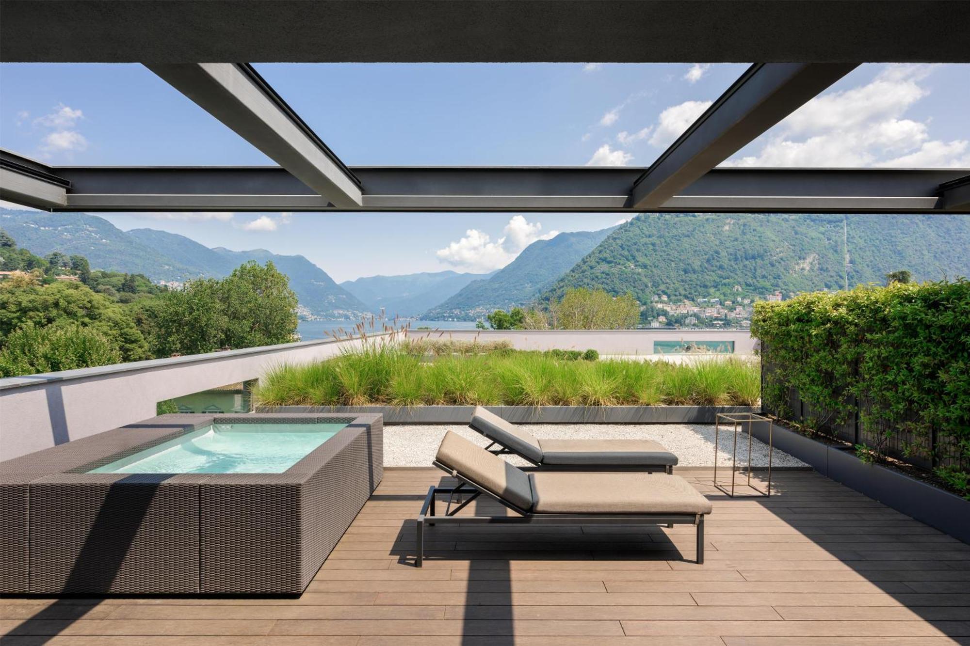 Superior Rooftop Suite,1765962190:JPEG