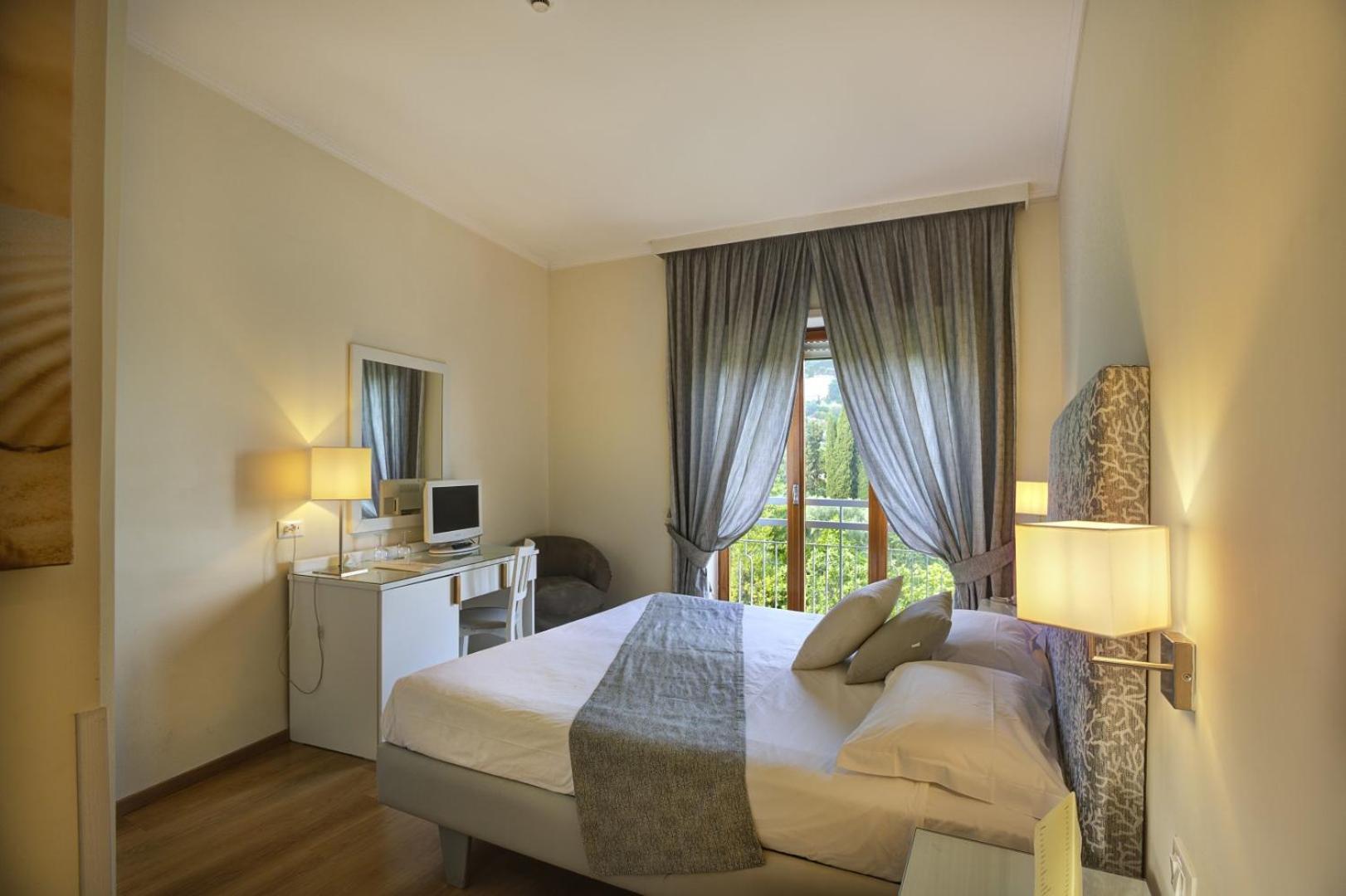 Double or Twin Room Garden View