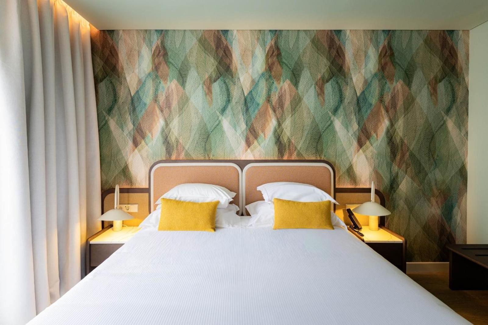 Large Twin Room