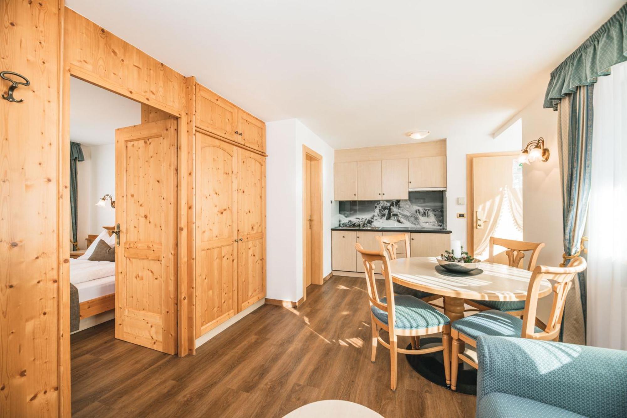 Apartment mit 1 Schlafzimmer und Balkon