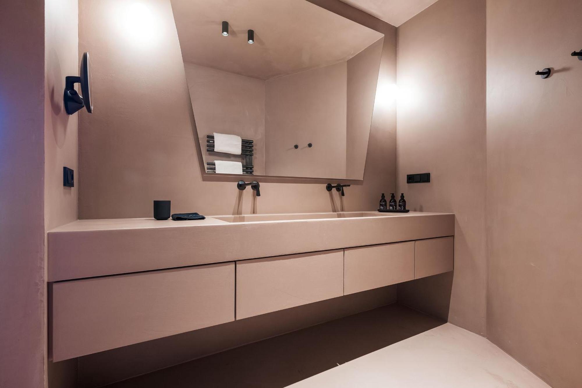 One-Bedroom Premium Apartment