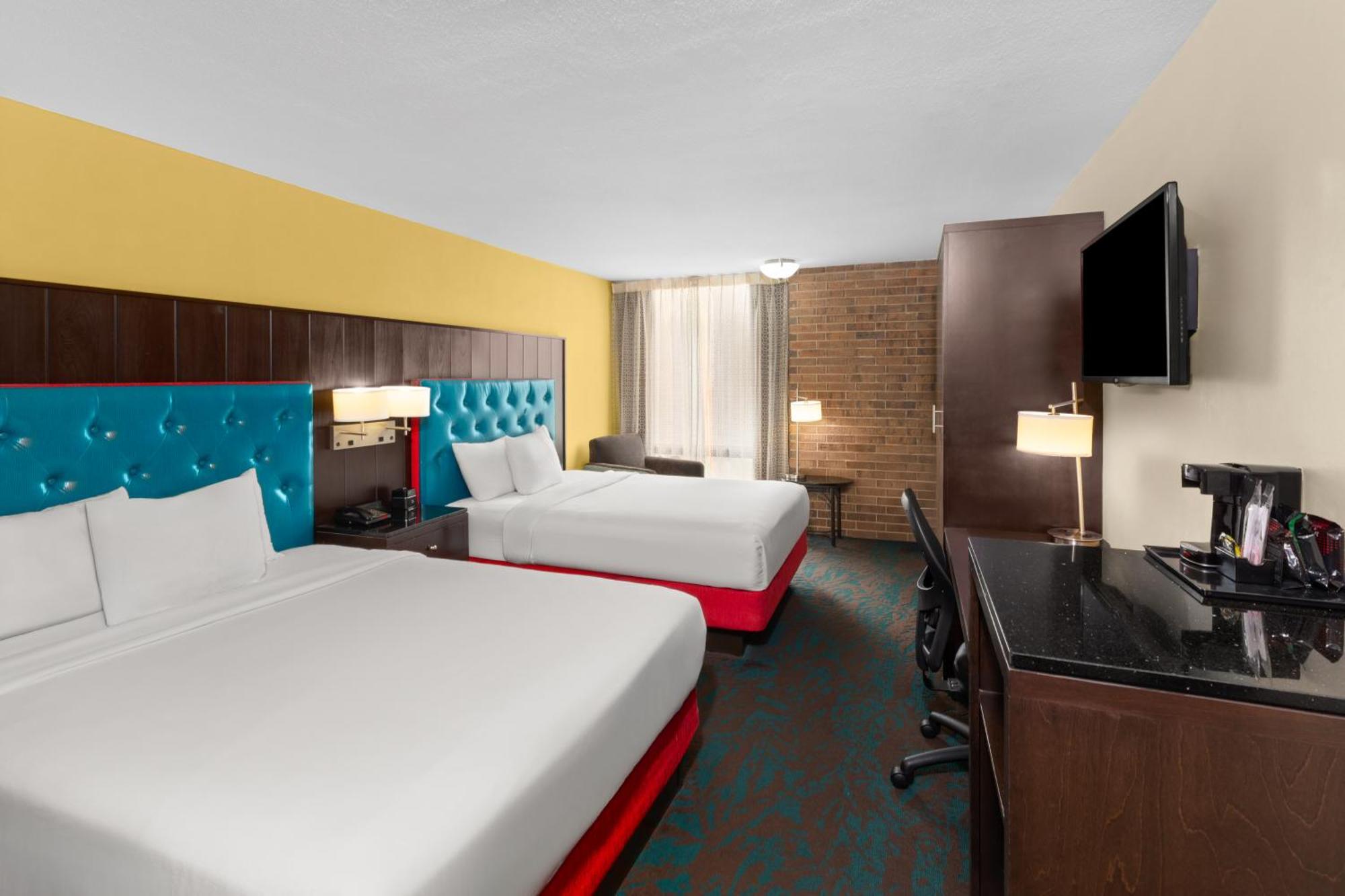 Deluxe Queen Room Two Queen Beds Non-Smoking
