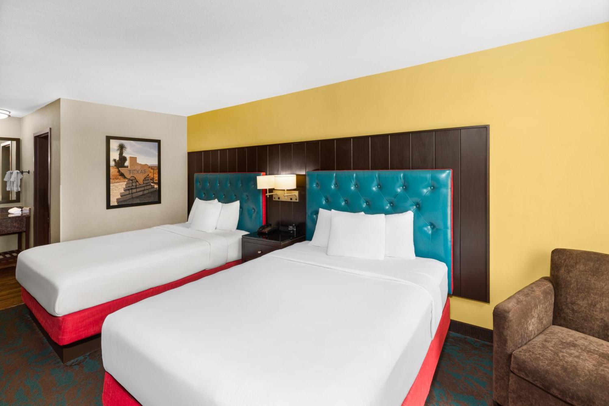 Deluxe Queen Room Two Queen Beds Non-Smoking