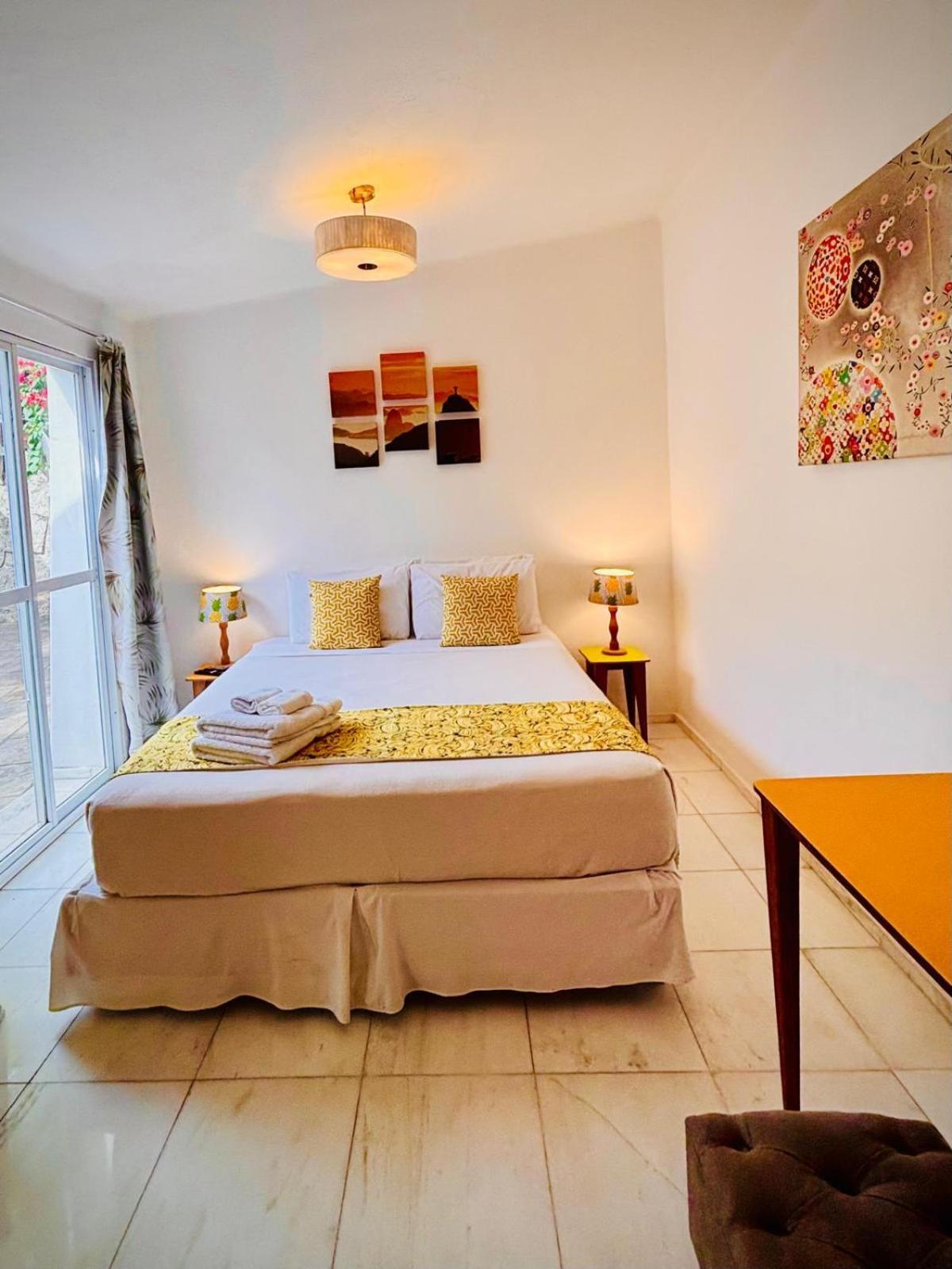 Quarto Queen com Vista para o Jardim