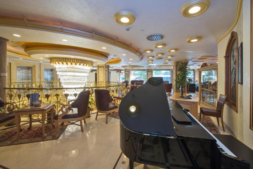 Slient Suite Jet Pool Basement Floor,999148824:JPEG