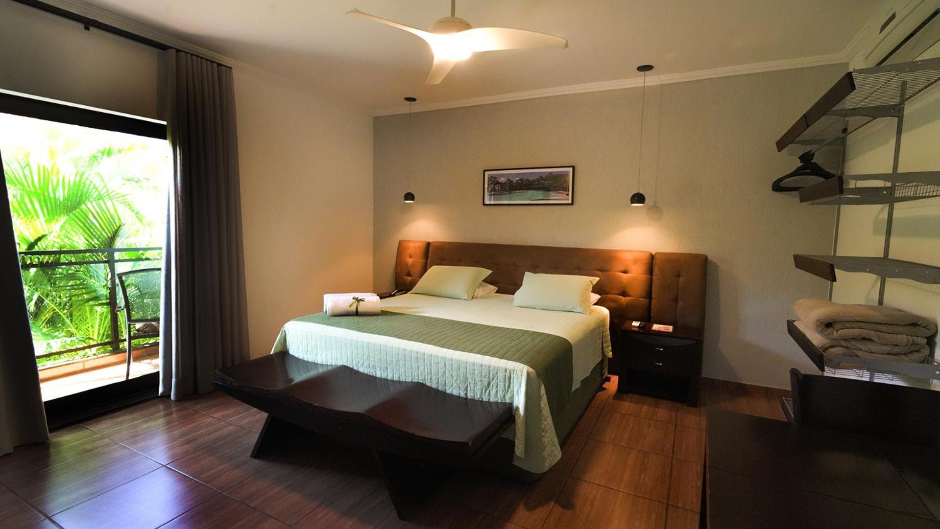 King Room Spa Bath