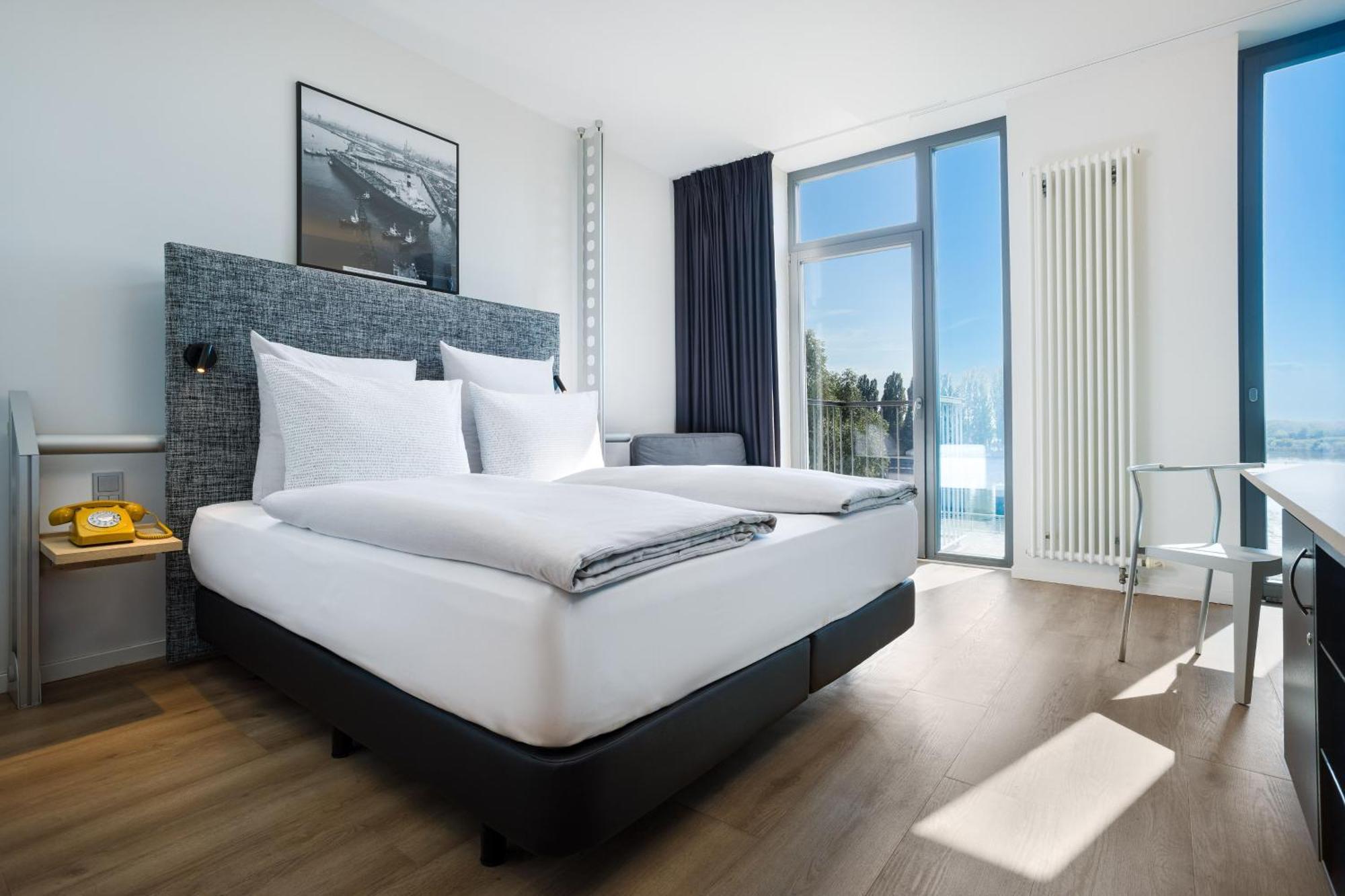 The Innside Room River View
