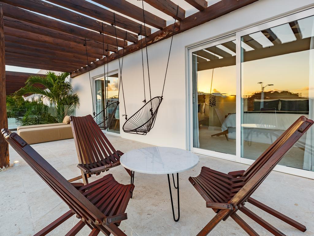 Junior Suite mit Terrasse und Stadtblick (2 Erwachsene + 2 Kinder)