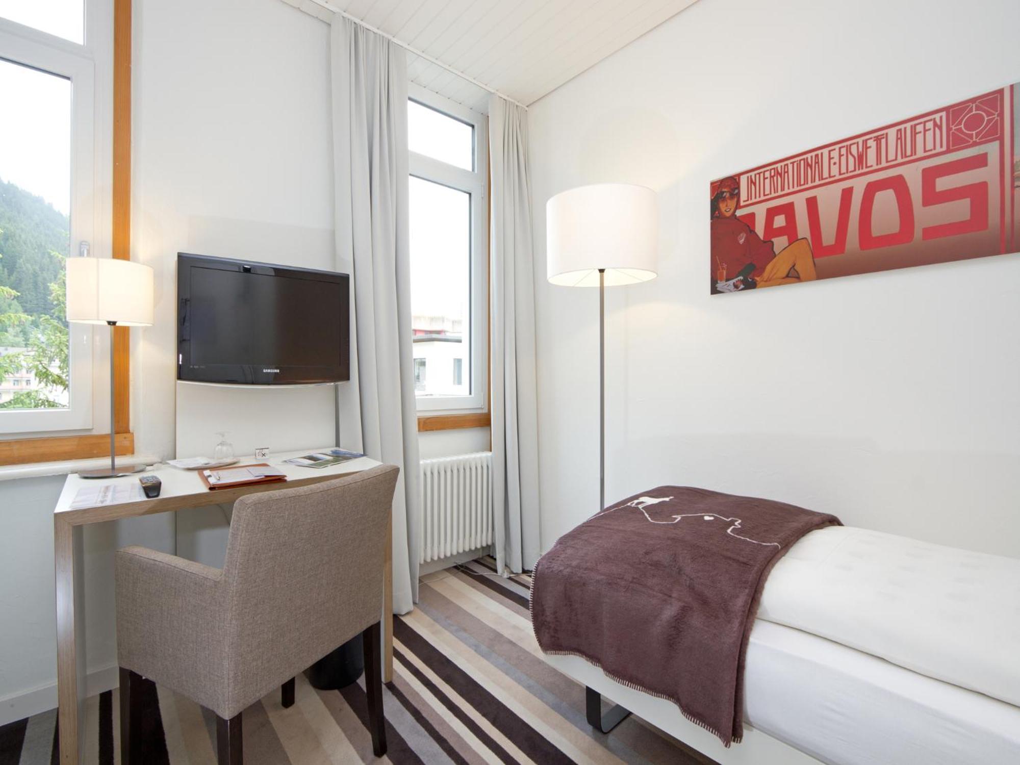 Single Room,974822242:JPEG