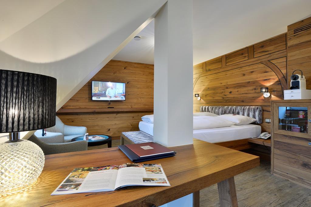 Superior Double Room,272702173:JPEG