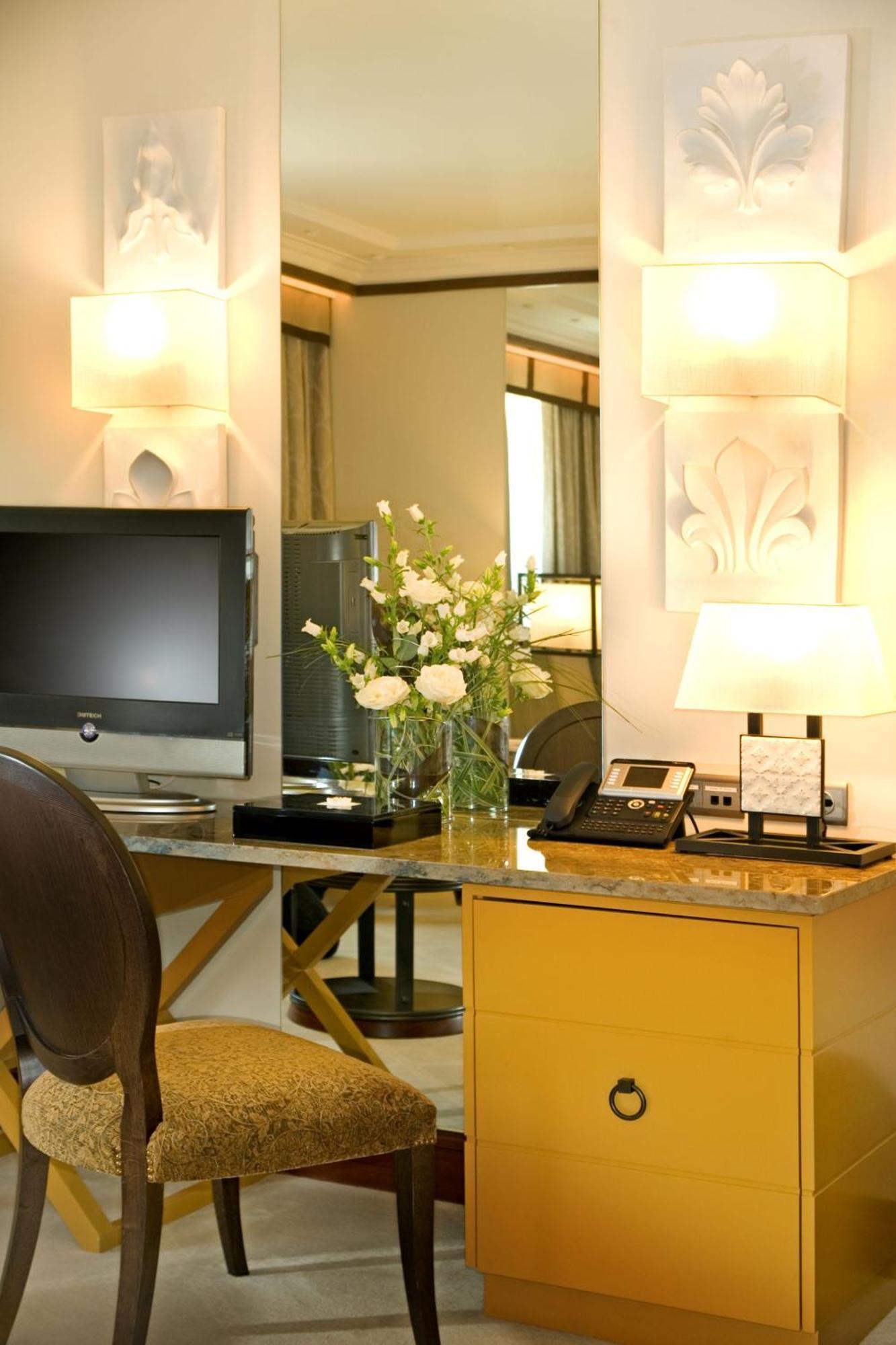 Deluxe Room,572283153:JPEG