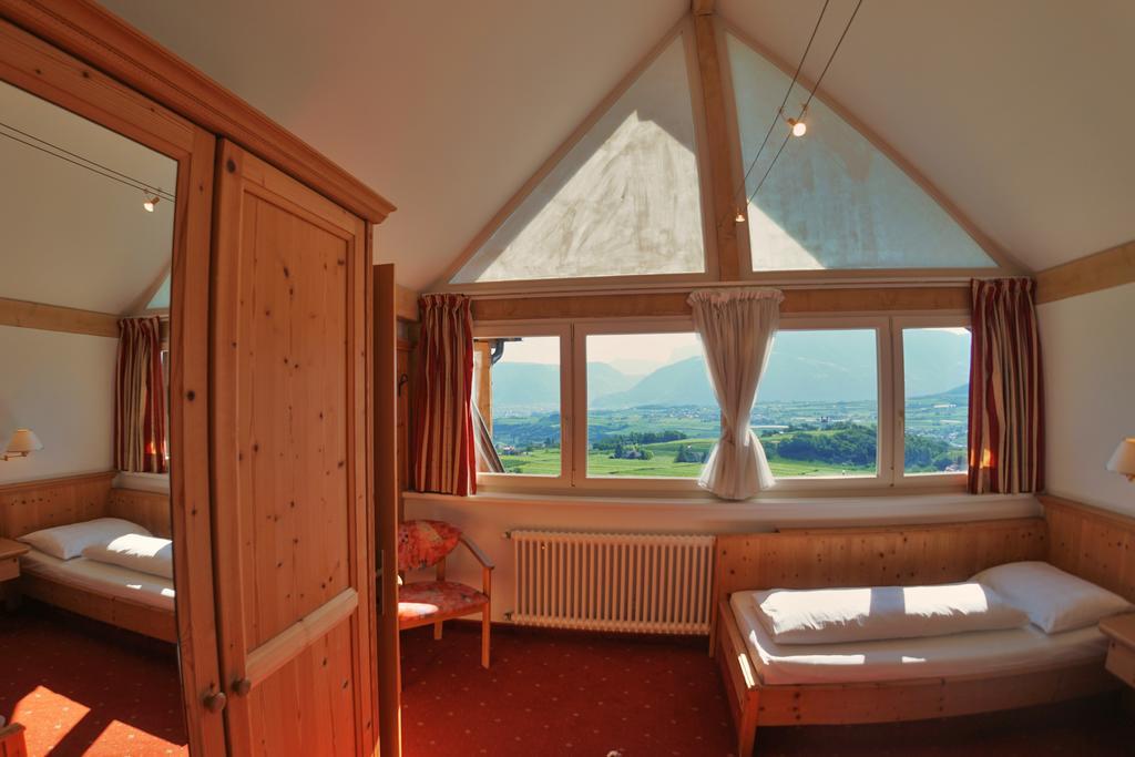 Family Room Mountain View
