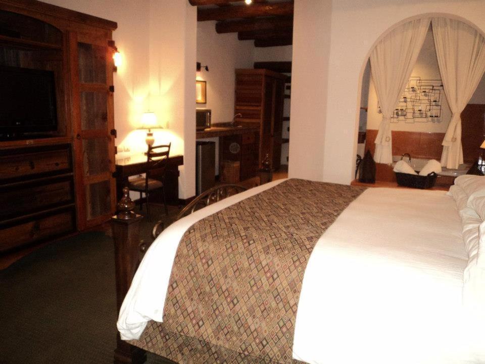 Studio with Spa Bath