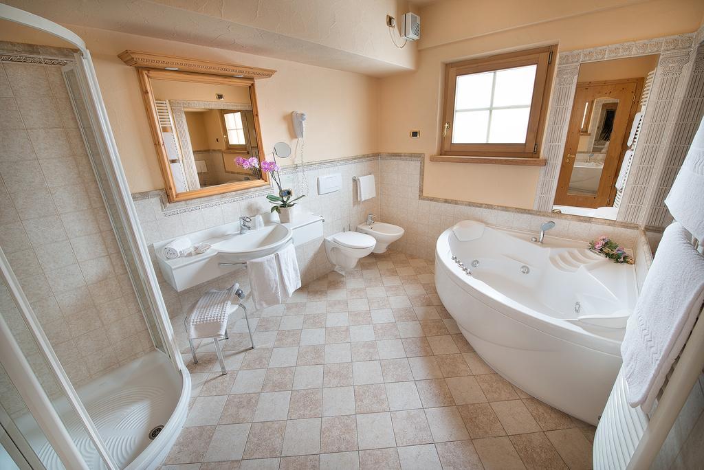King Suite with Spa Bath,1216316713:JPEG