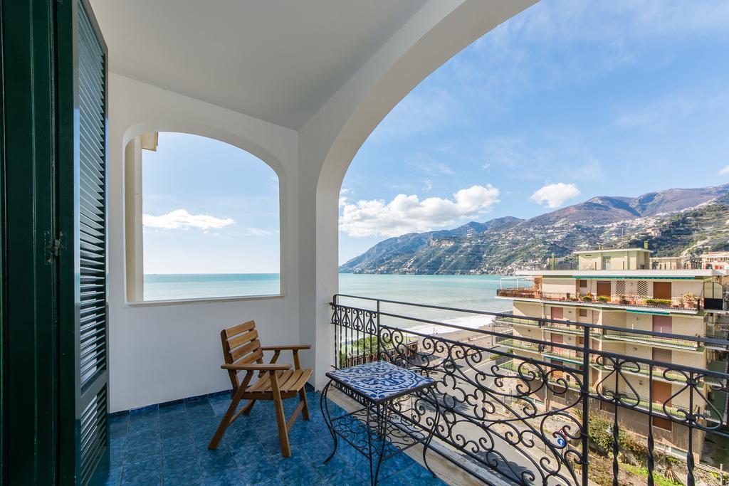 Deluxe Double or Twin Room Partial Sea View