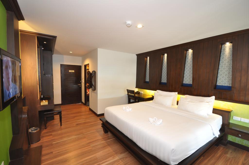 Superior Partial Seaview Double Room