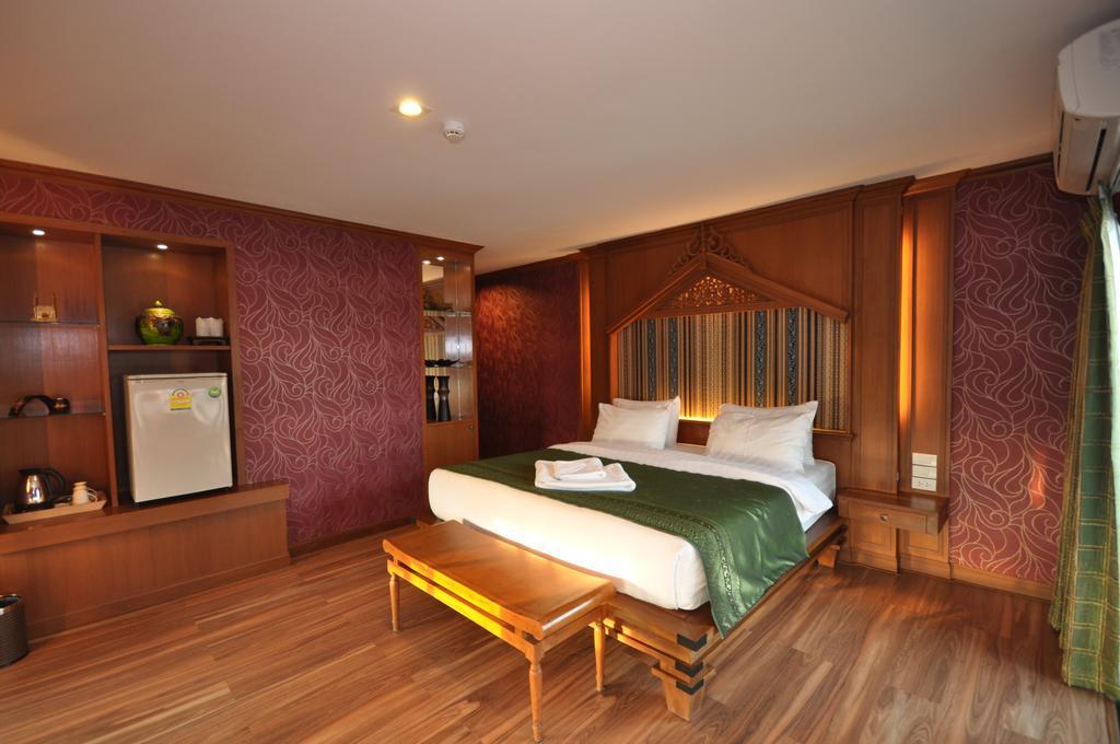 Jacuzzi Ocean View Suite Double Room