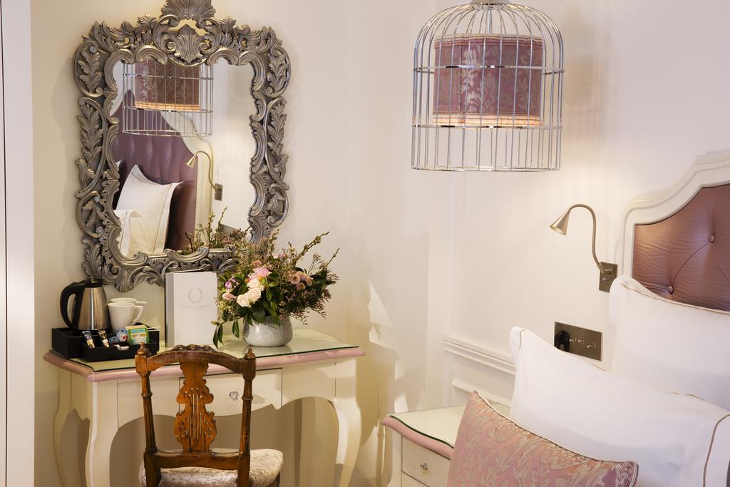 Deluxe Double Room with Spa Bath,415674444:JPEG