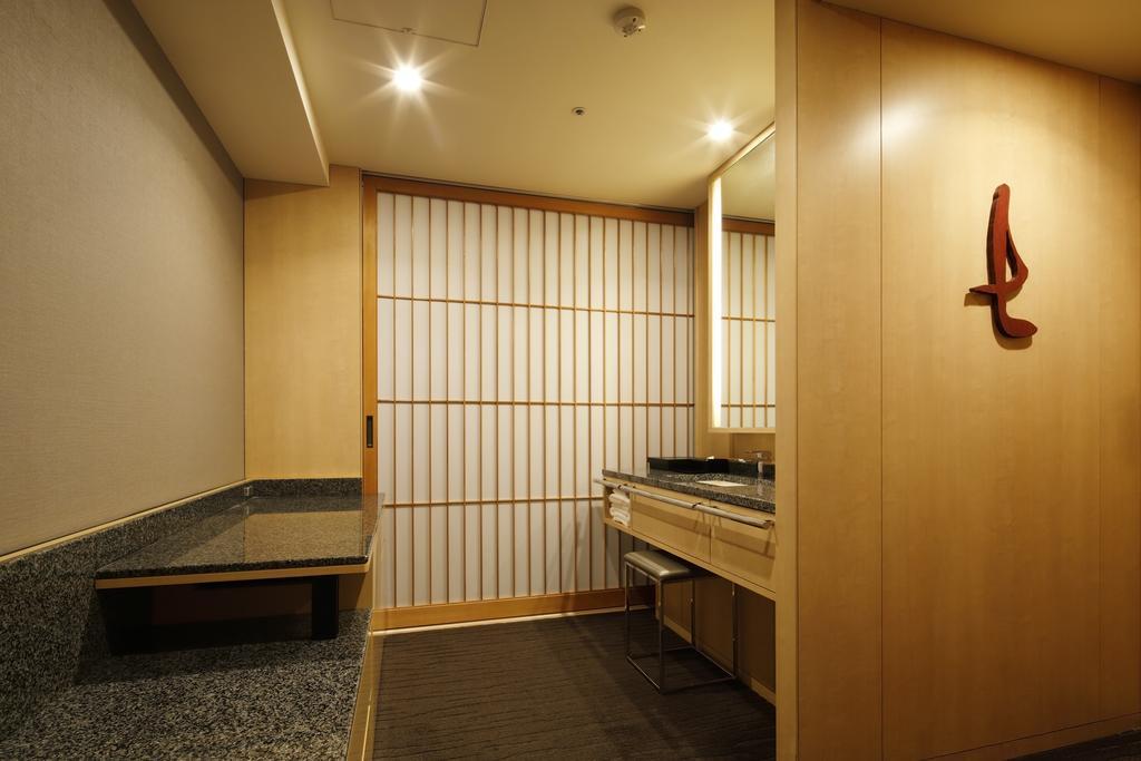 Club Deluxe Hollywood Twin Room - Non-Smoking