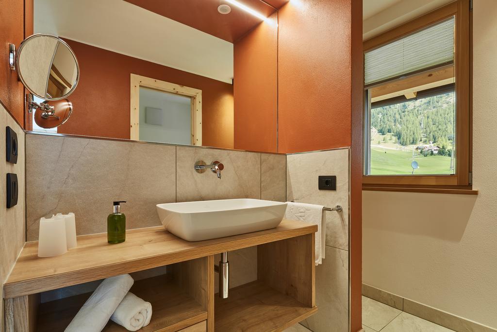 Large Double Room,448426866:JPEG