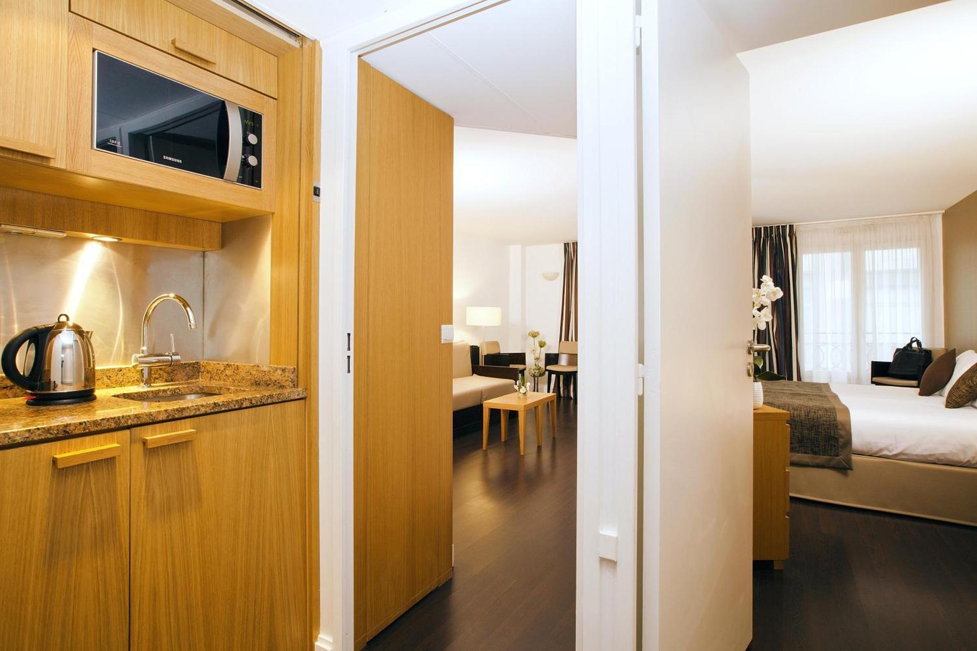 One-Bedroom Apartment (4 Adults)