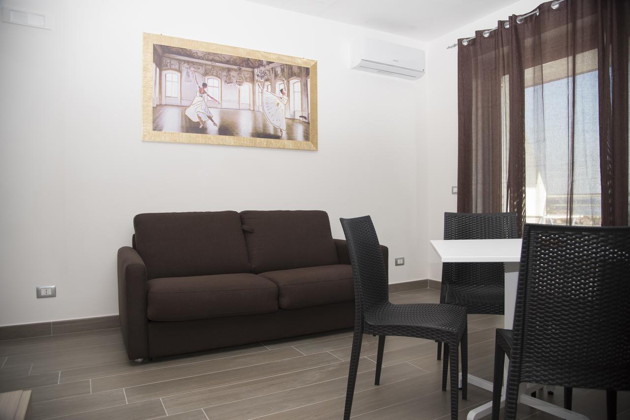 Apartment with Terrace,610469432:JPEG