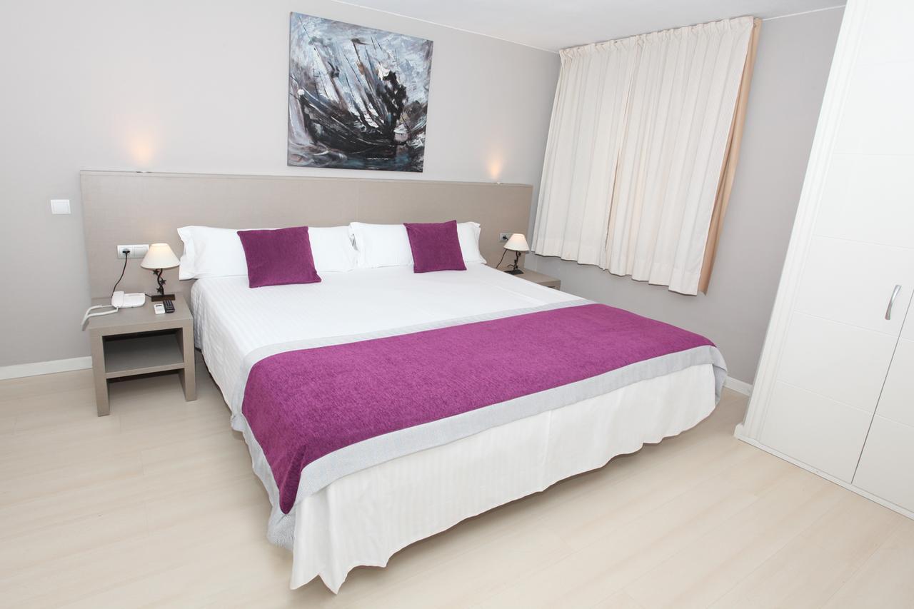 One-Bedroom Apartment (2 Adults + 2 Children)