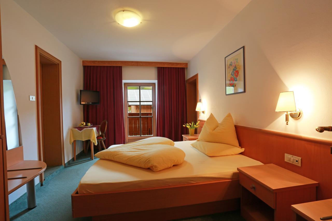 Doppelzimmer mit Balkon
