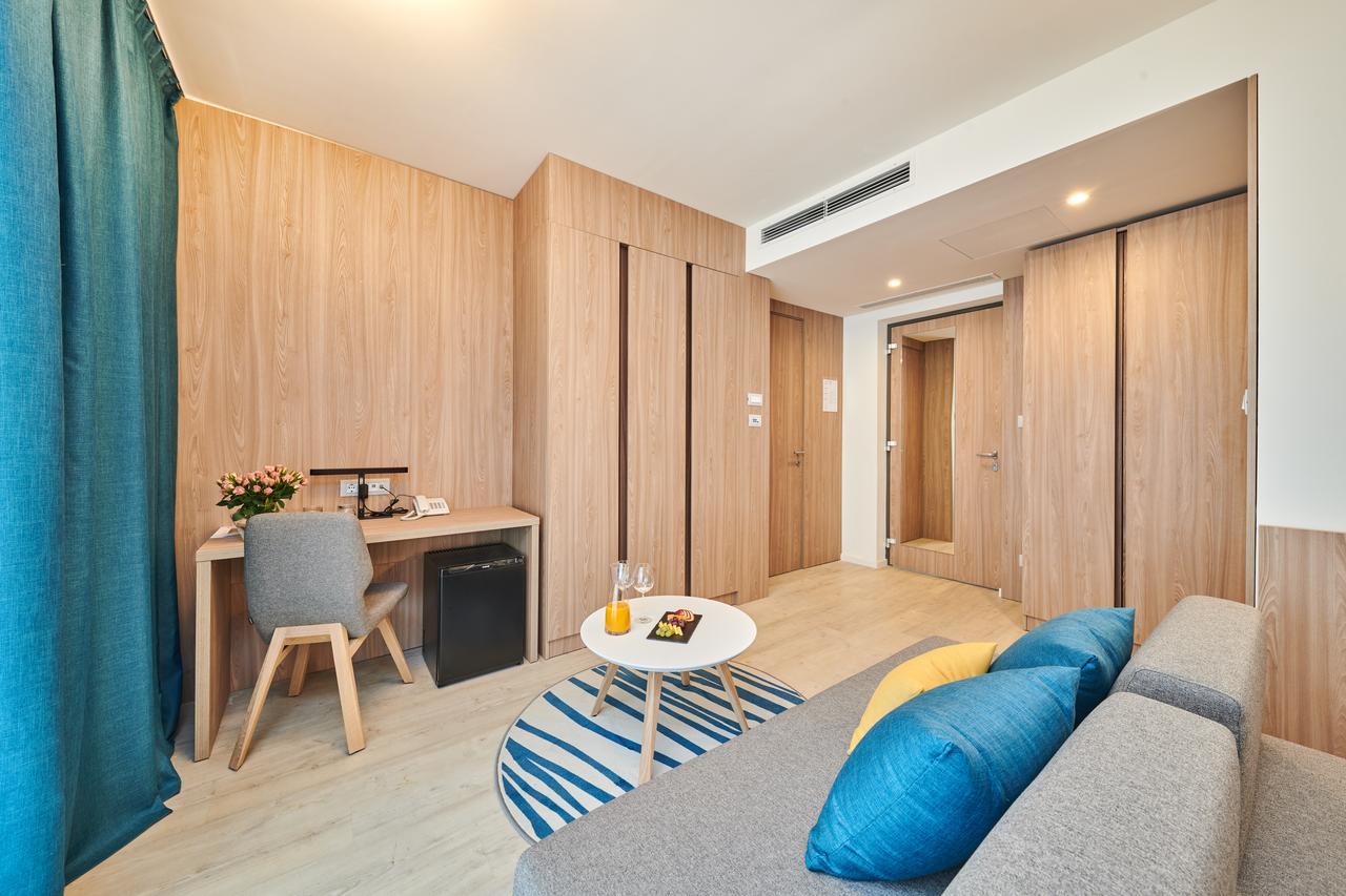Premium Family Room Sea Side