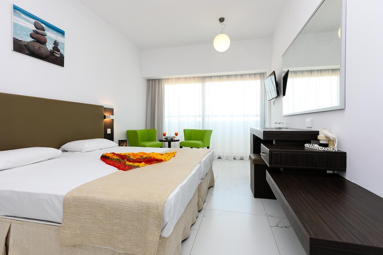 Superior Double or Twin Room with Inland View,669322026:JPEG