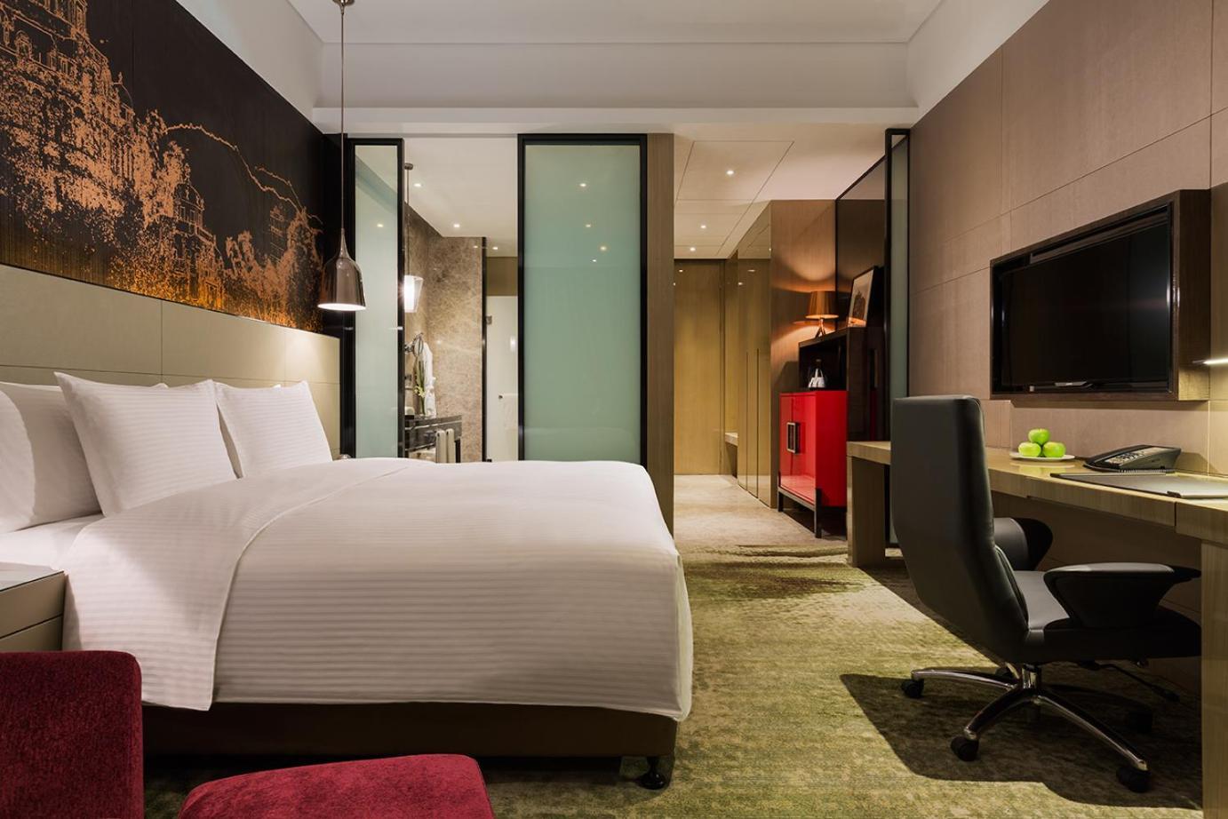 Executive Deluxe King Room