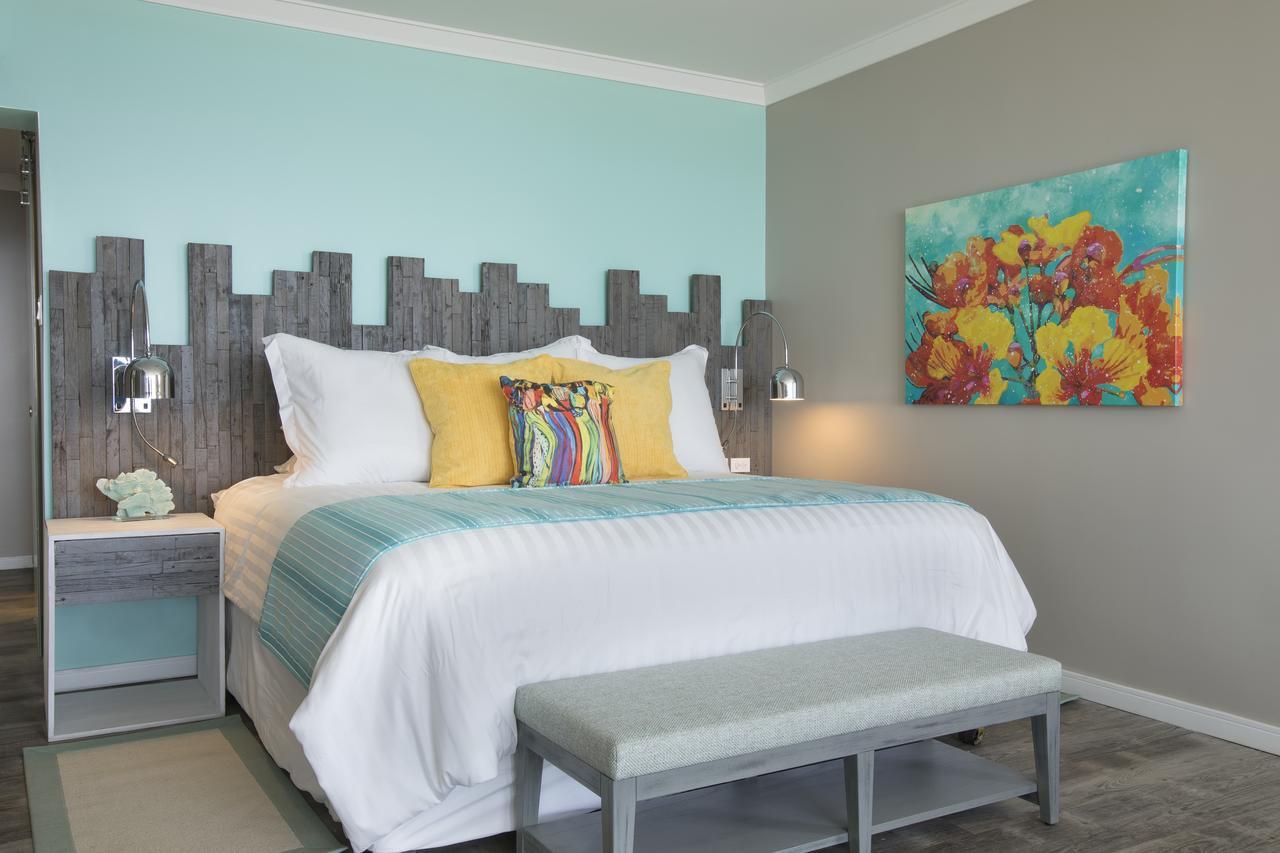 Luxury Four Bedroom Ocean Front Suite