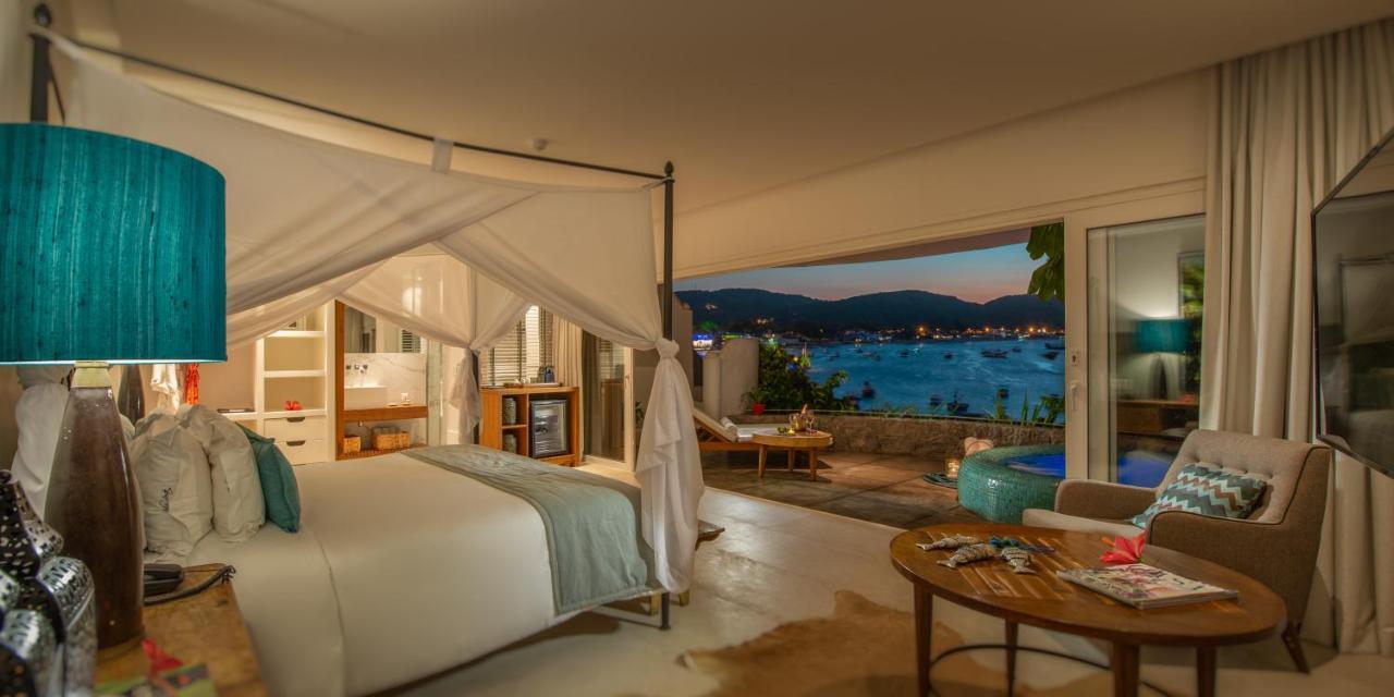 Deluxe Tweepersoonskamer met Uitzicht op Zee en een Hot Tub