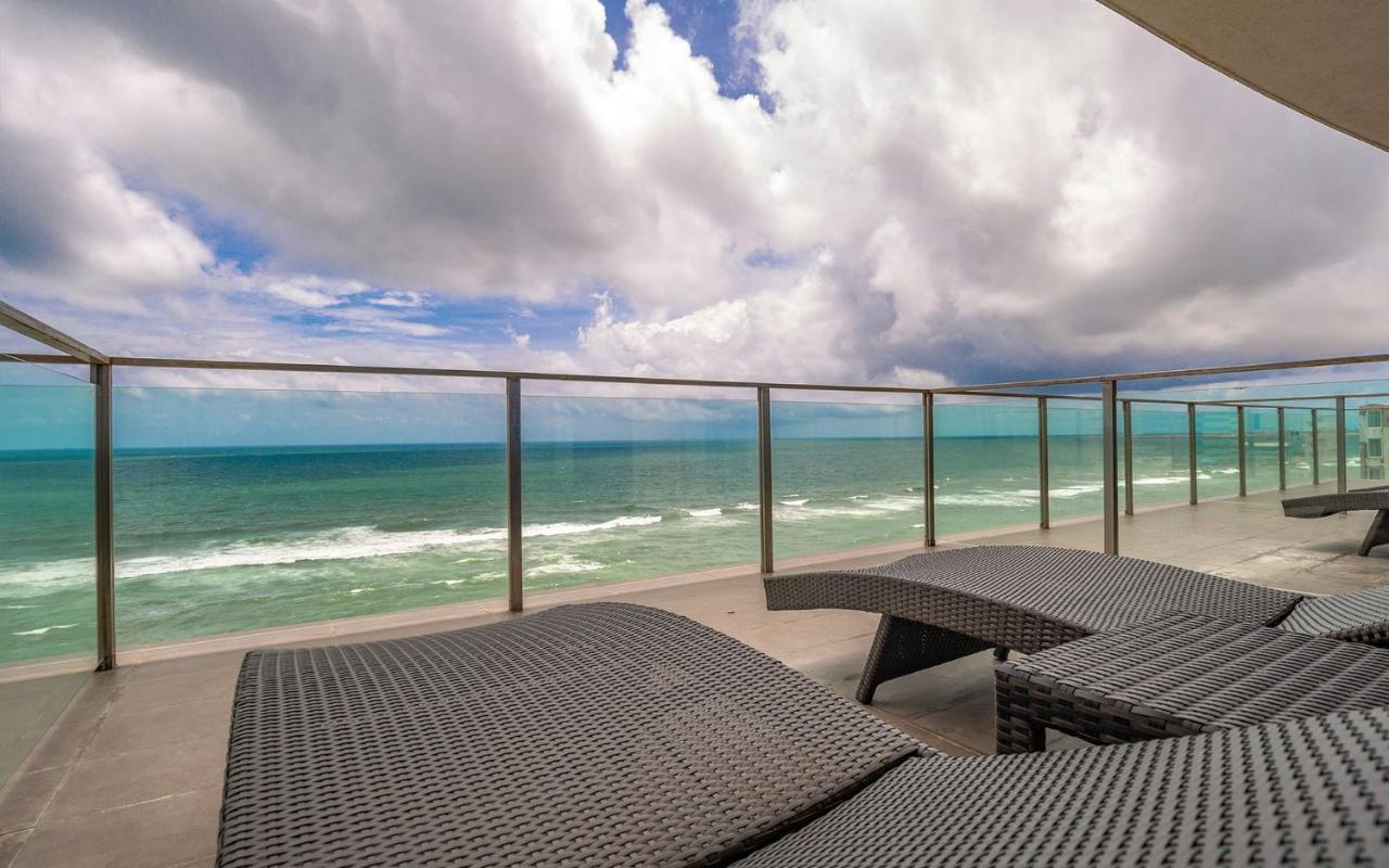 Signature Plus Tweepersoonskamer met 2 Aparte Bedden en Uitzicht op Zee - Gratis Stadstour en Toegang tot de Beach Lounge