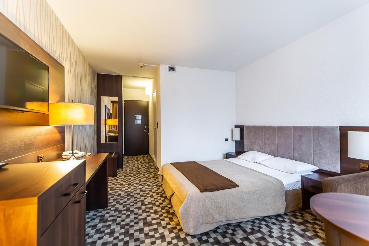 Double Room,757865833:JPEG