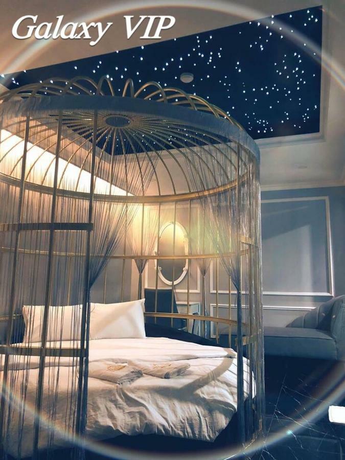 Deluxe Zimmer mit Kingsize-Bett