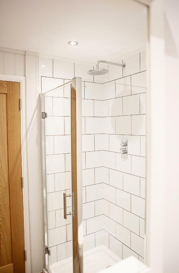 Double Room Shower
