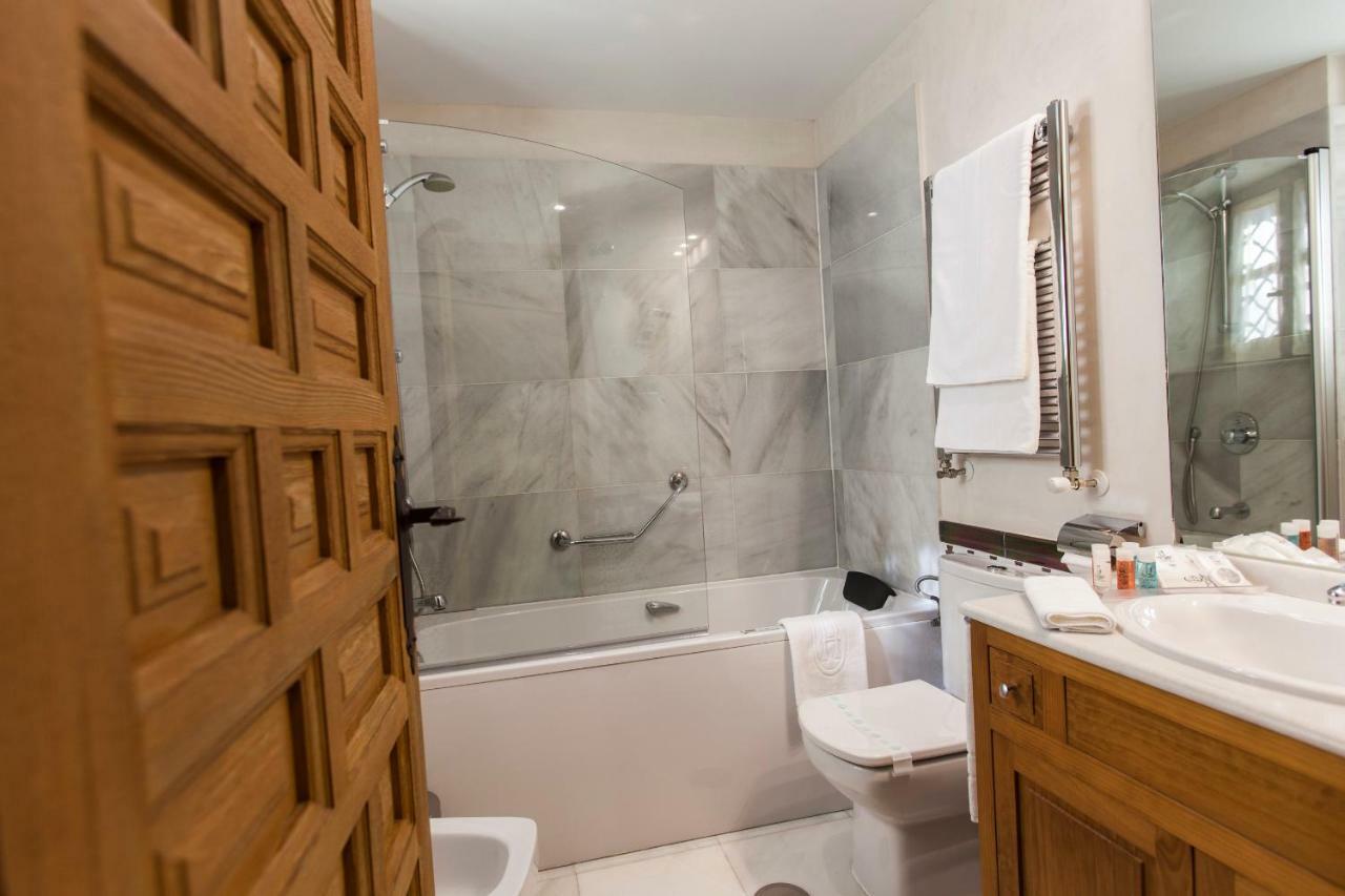 Interior Triple Room