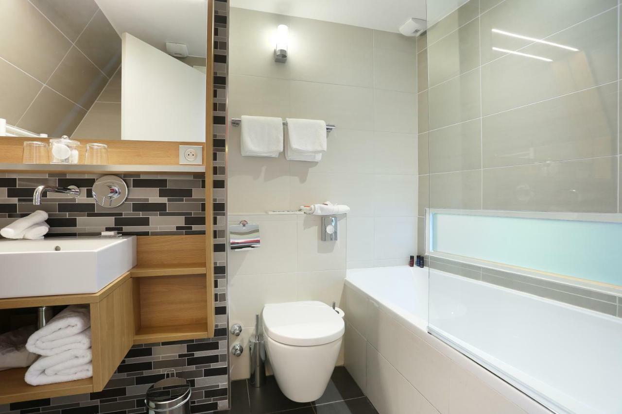 Junior Suite with Garden View,1227432308:JPEG