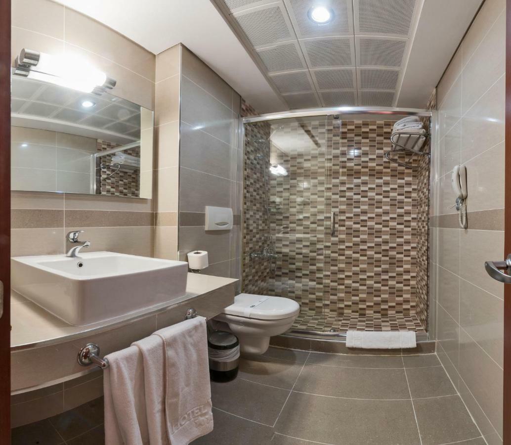Triple Room,831840857:JPEG