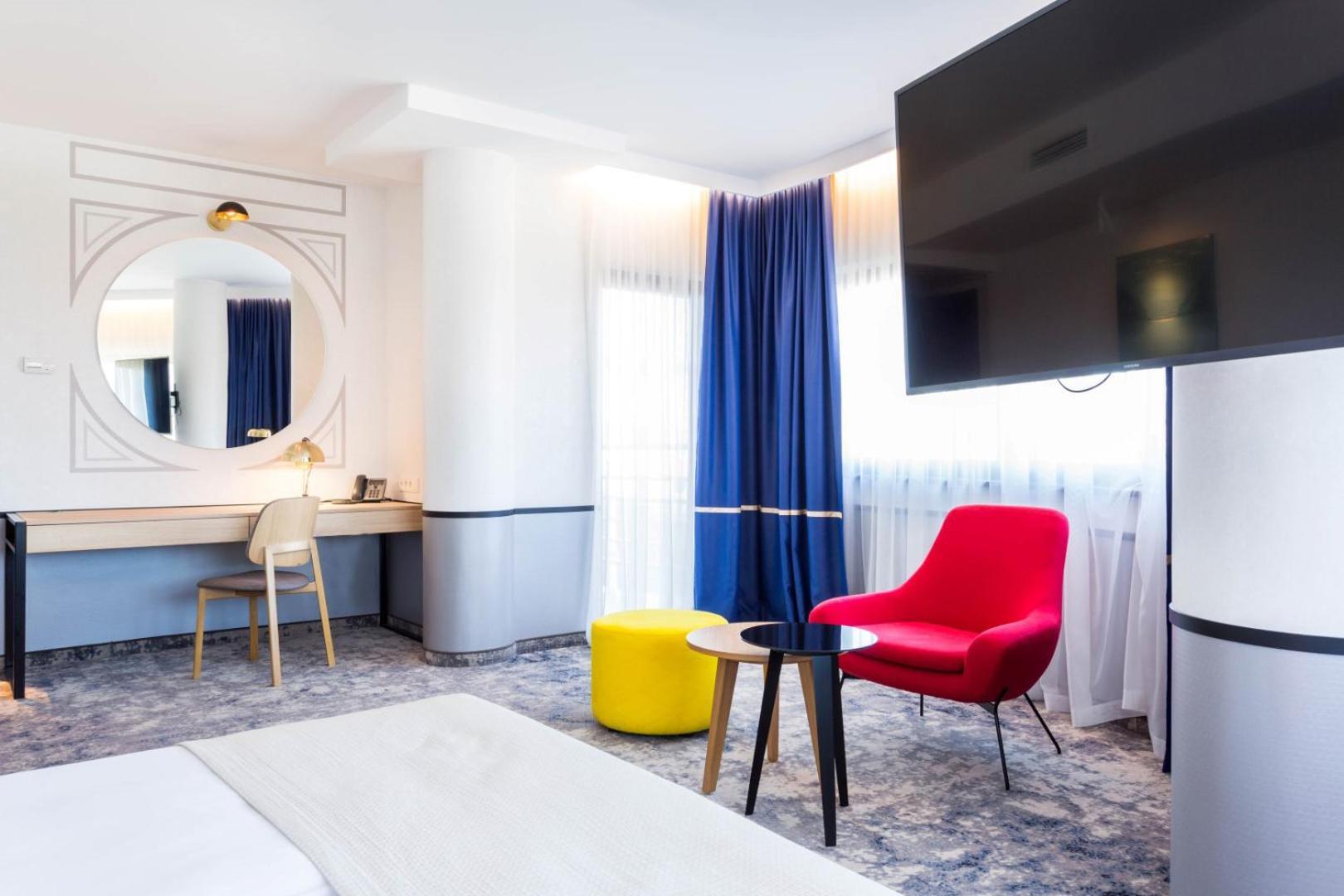 Junior Suite with Balcony